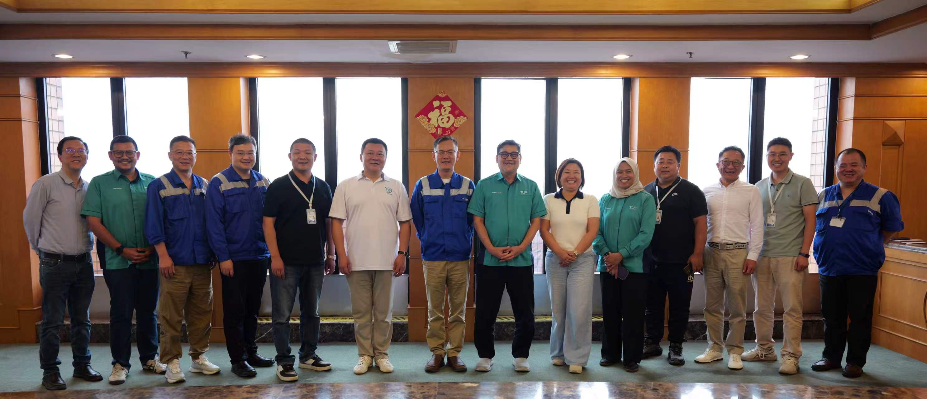 TLP张华浜邱哲合照.jpg